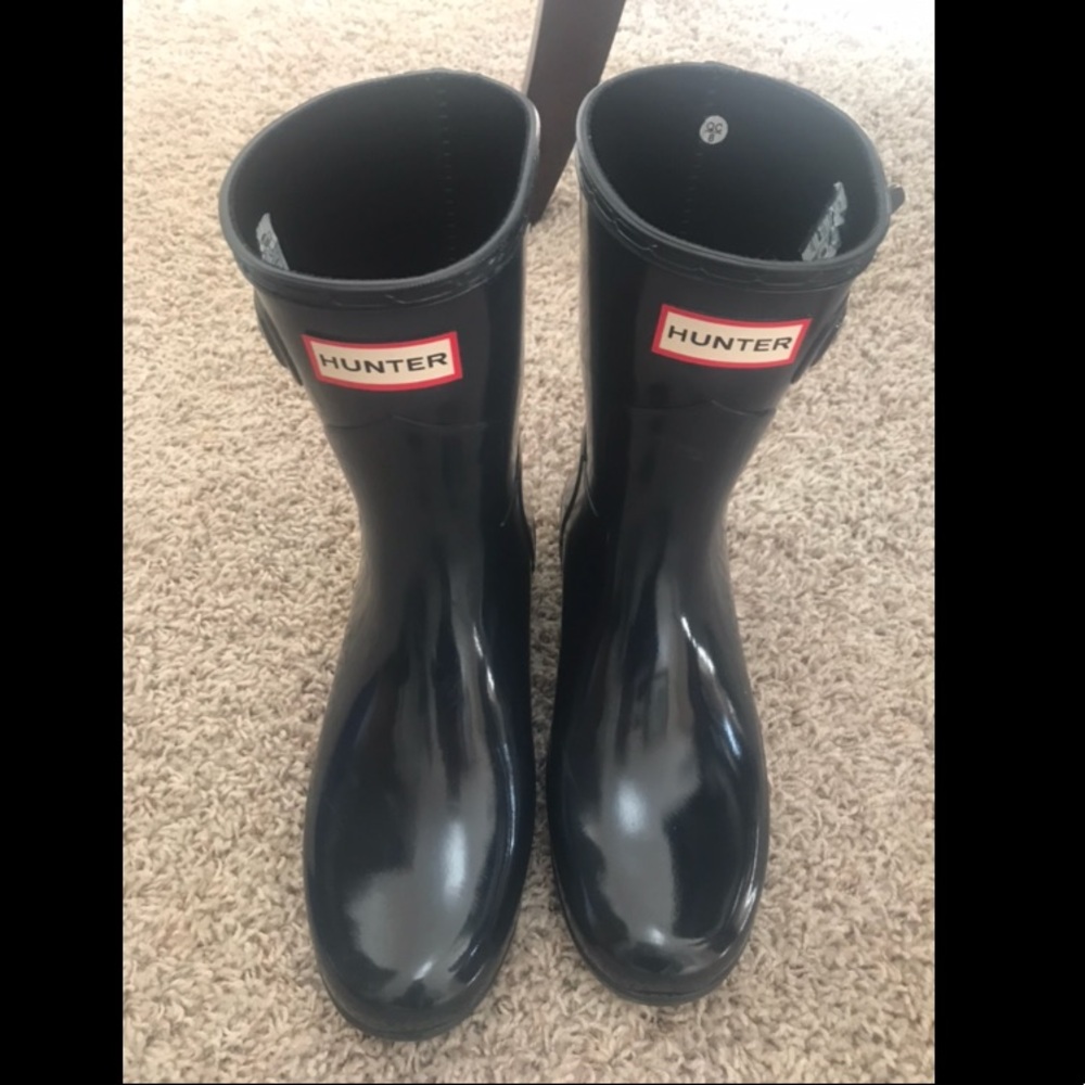Navy blue hunters size 6